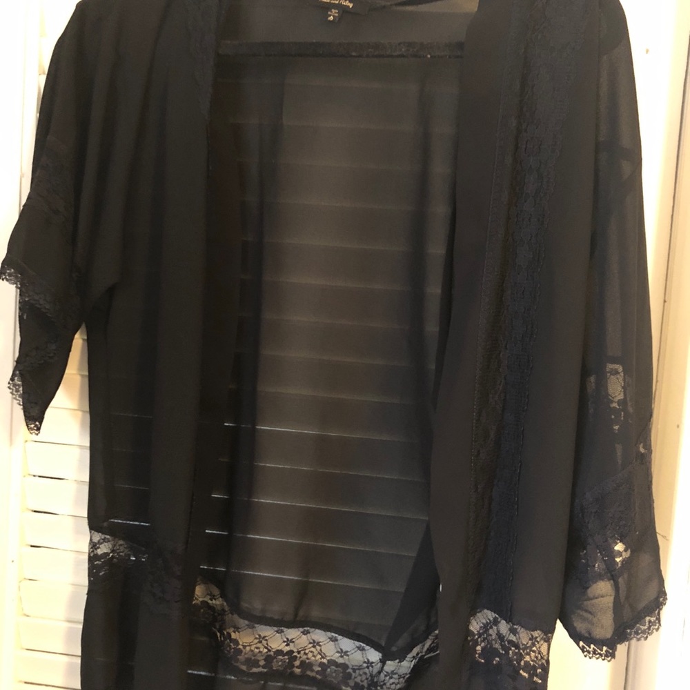 Black kimono